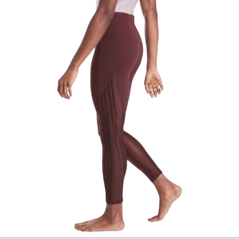 Athleta Shakti Mesh 7/8 Tight Spiced Cabernet Medium